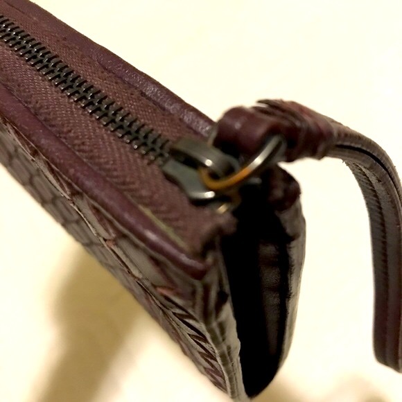 NWOT! Authentic Bottega Veneta Leather Wallet/Wristlet - Picture 13 of 13